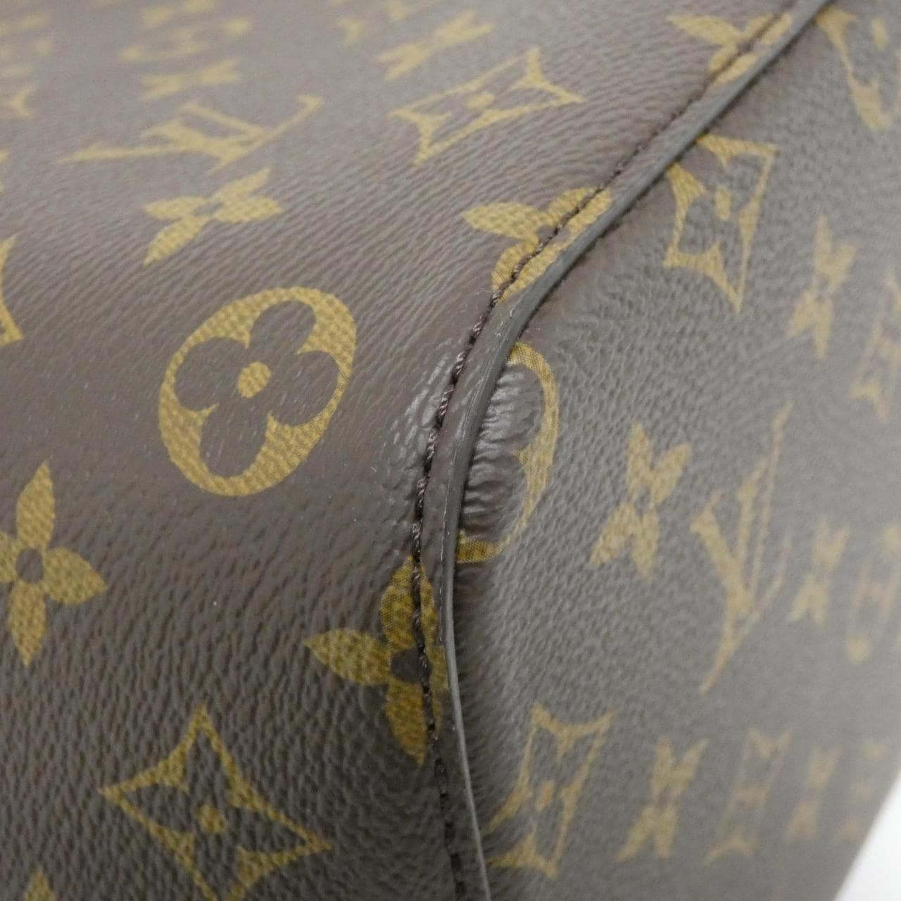 ルイヴィトン モノグラム ネオ ノエ MM M44022 ショルダーバッグ