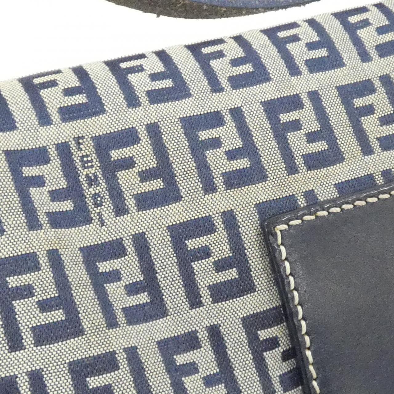 【ヴィンテージ】フェンディ バゲット 26424 ショルダーバッグ