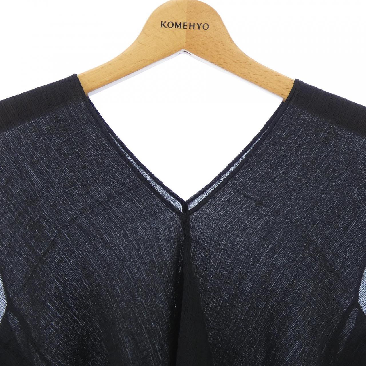 ミーイッセイミヤケ me ISSEY MIYAKE MI62FR511 トップス