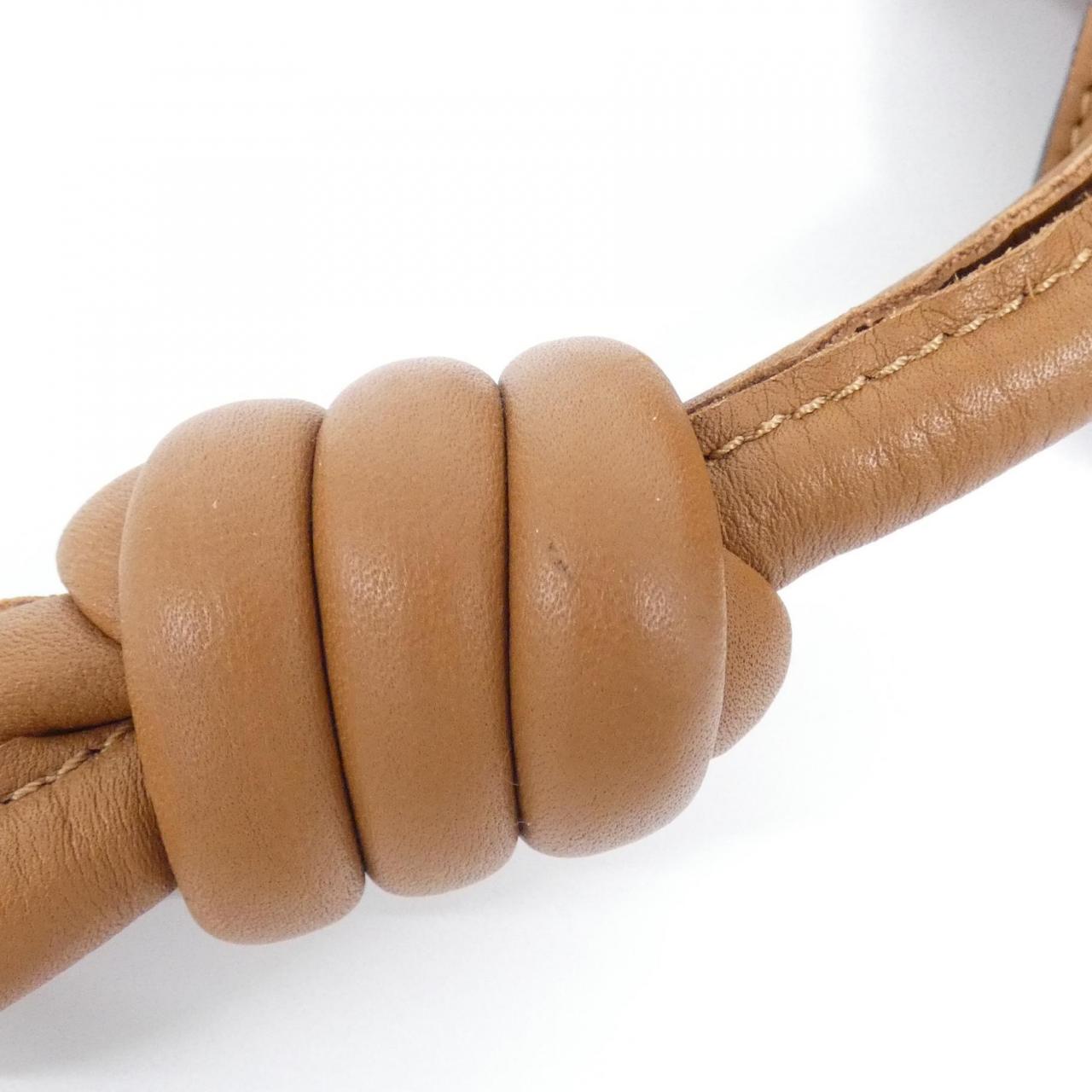 ロエベ ヤゴ バックパック 304 10 J94 バッグ