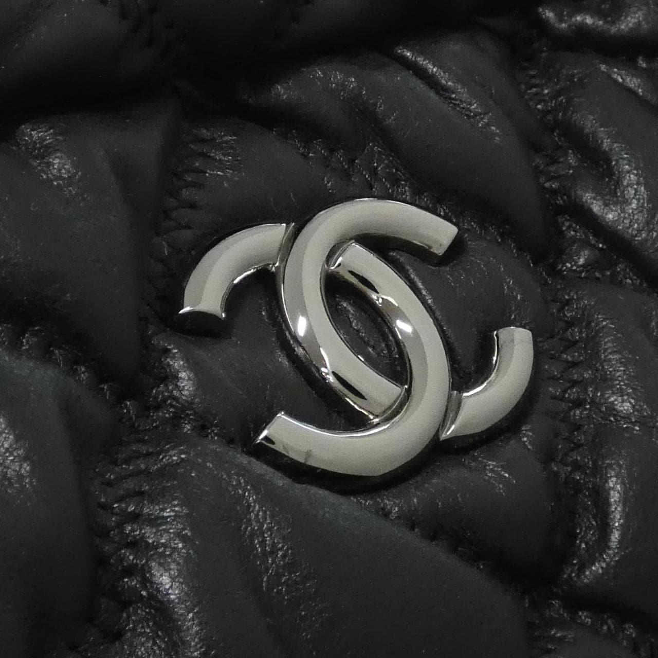 シャネル バブルキルト ライン 39698 ショルダーバッグ