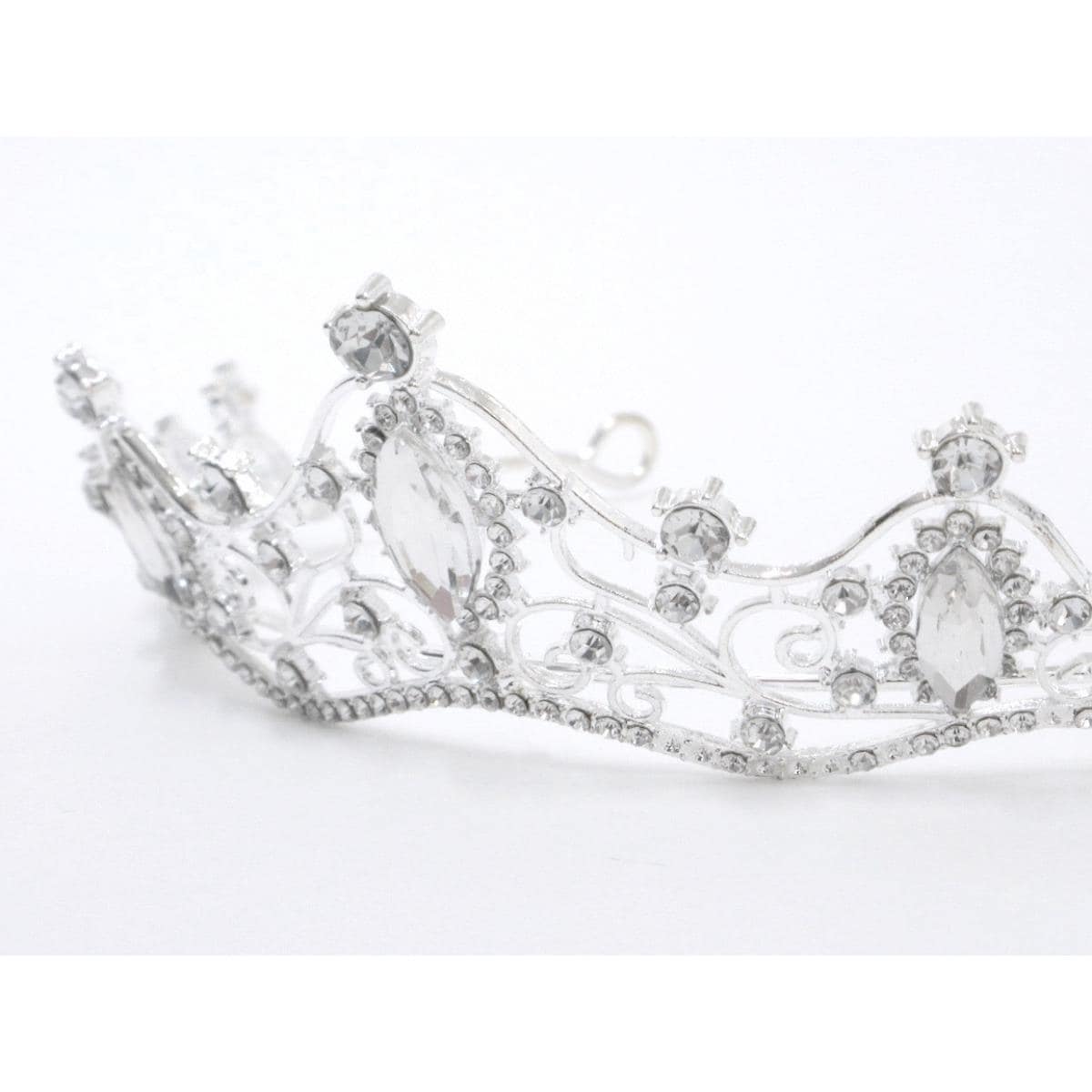 【新品】髪飾り　ティアラ