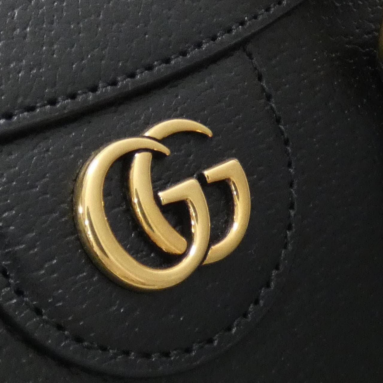 グッチ DIANA 702721 U3ZDT バッグ