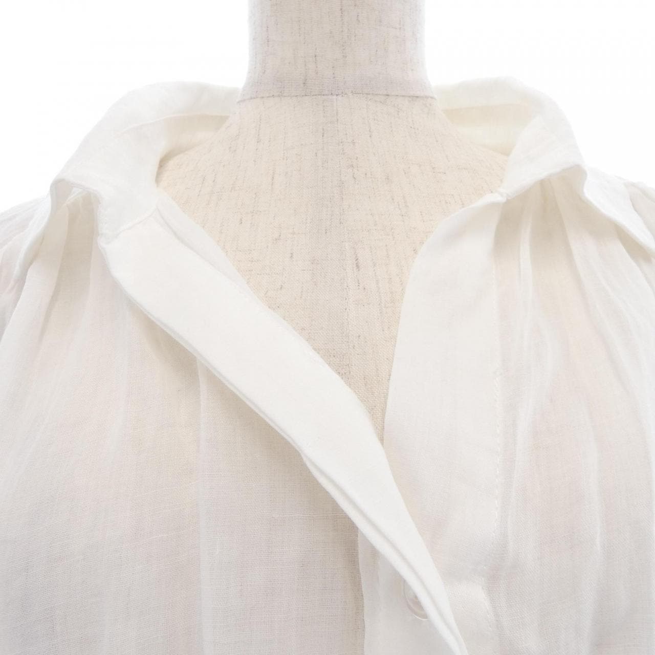 ストラ Stola. シャツ