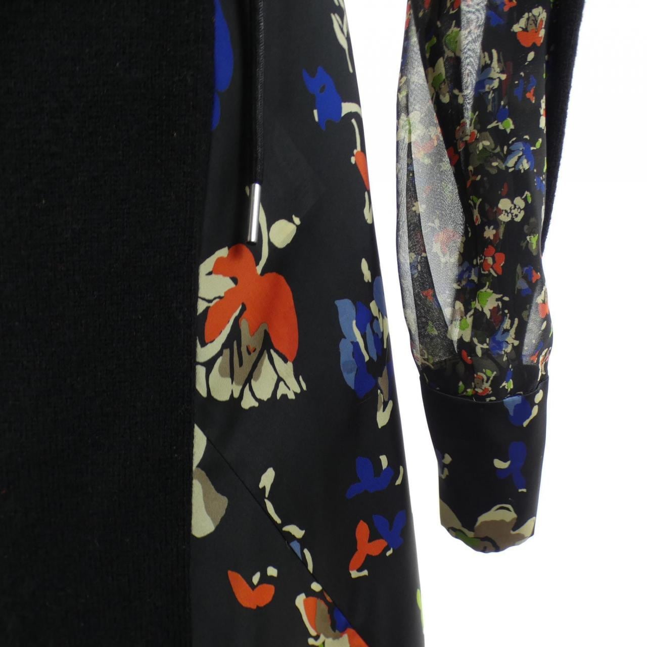 サカイ SACAI 22-06308 ワンピース