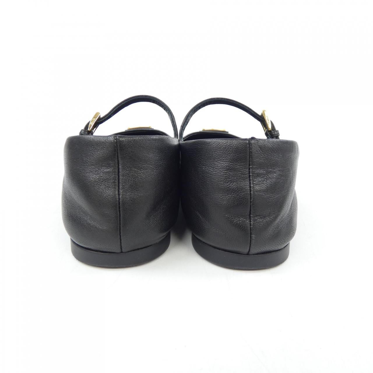 Prada PRADA三角LOGO 1F567N平底鞋