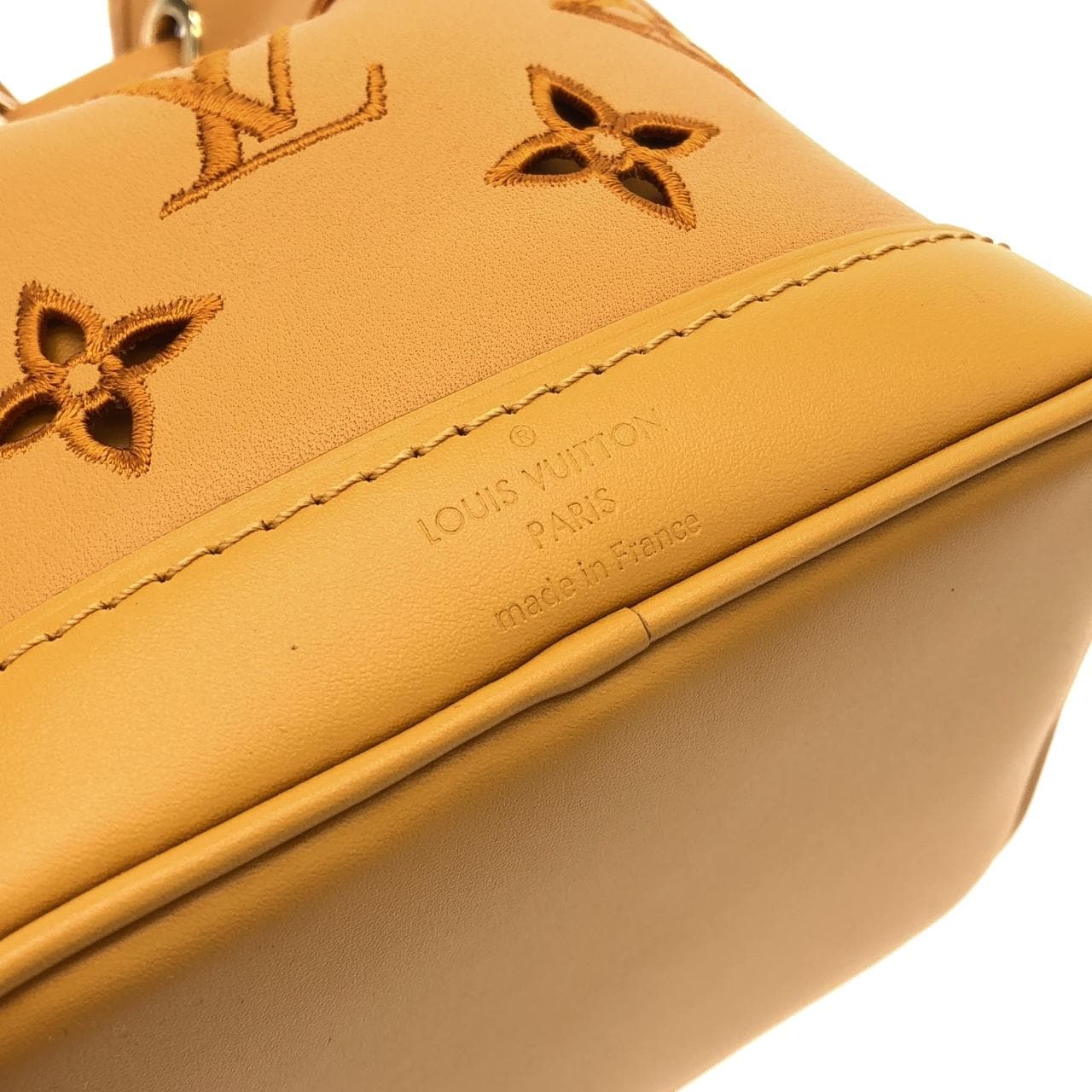 ルイヴィトン モノグラム LVブロデリー アングレース ナノ ノエ M82469 ショルダーバッグ