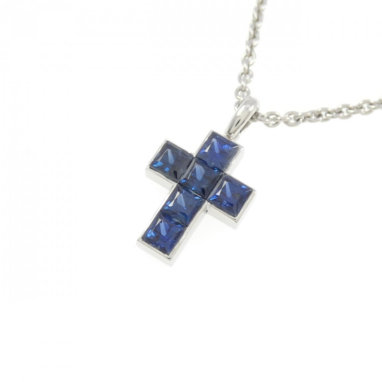 カルティエ サファイヤ ネックレス