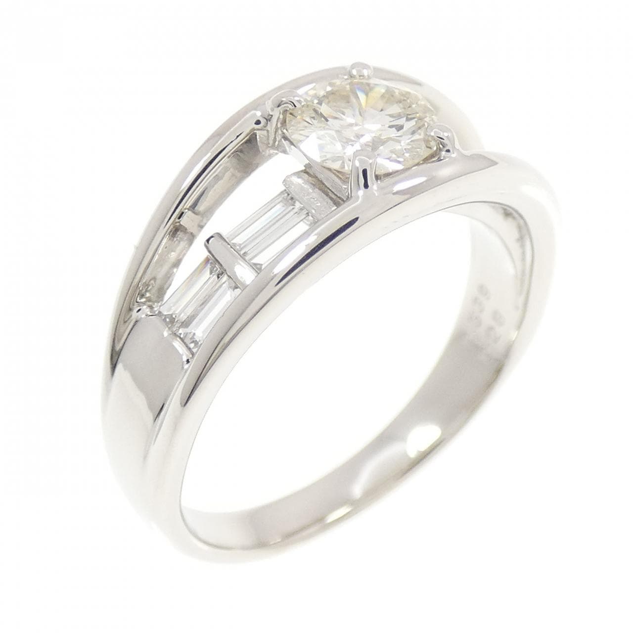 PT900 ダイヤモンド リング 0.539CT FaB SI2 VG