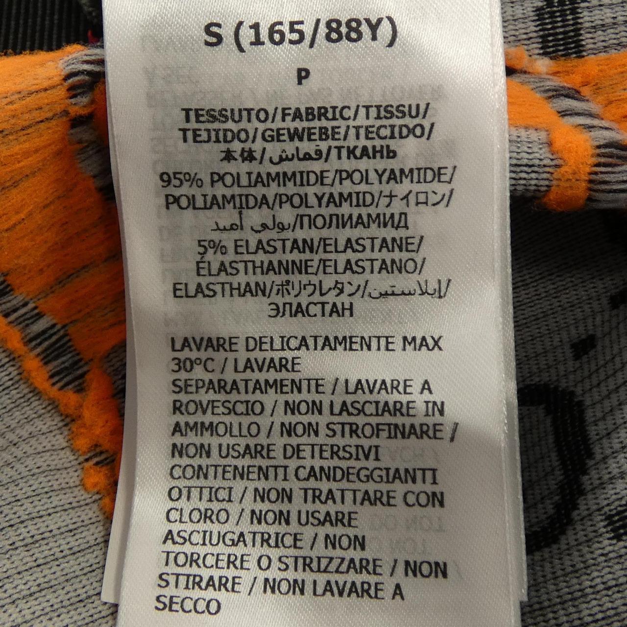 グッチ GUCCI 689201 XJEFU トップス