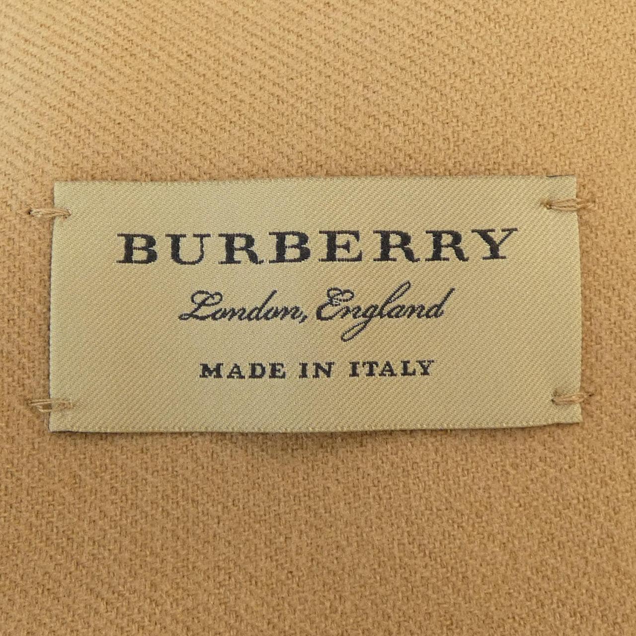 バーバリー BURBERRY ケープ