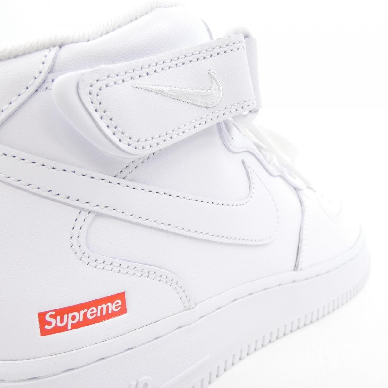 ナイキシュプリーム NIKE×SUPREME FZ8784-100 スニーカー