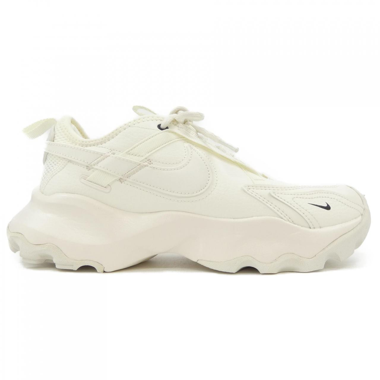 ナイキ NIKE DD9682-100 スニーカー