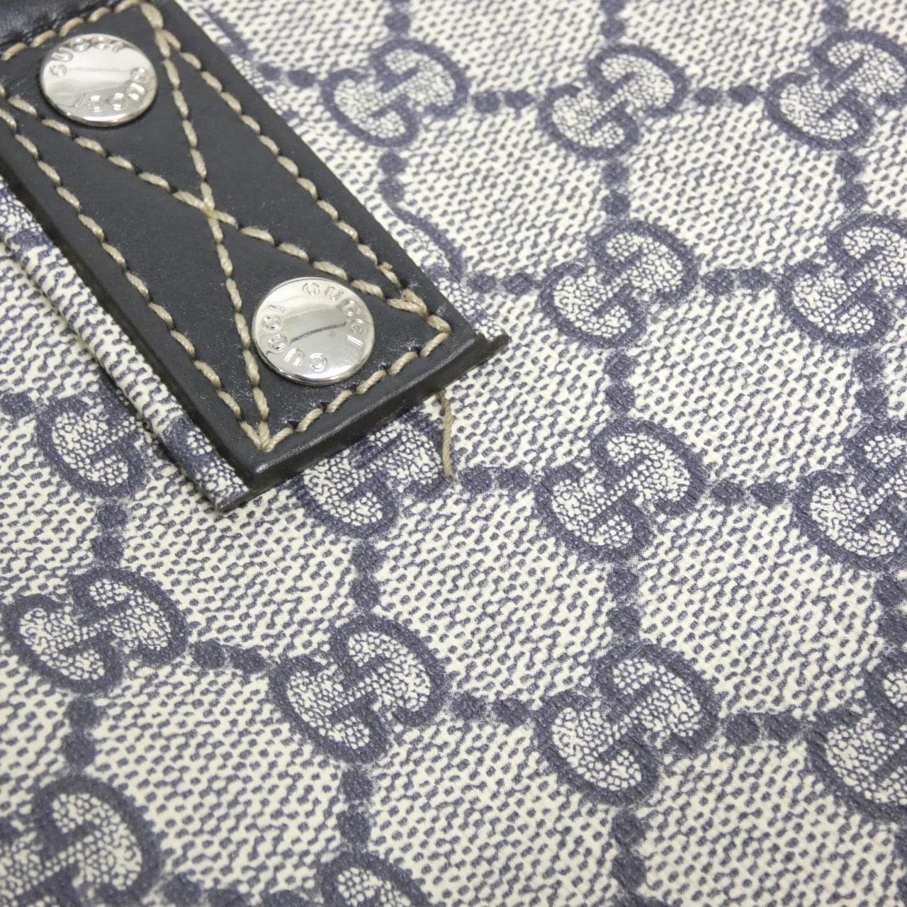 グッチ 211134 F2AFN バッグ