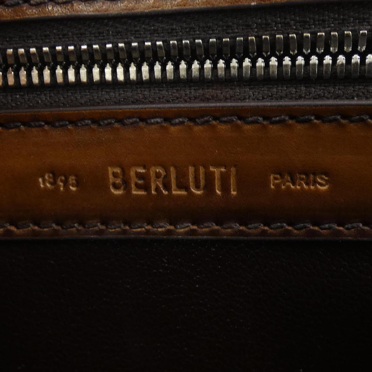 ベルルッティ Berluti アンディクロスボディメッセンジャー BAG