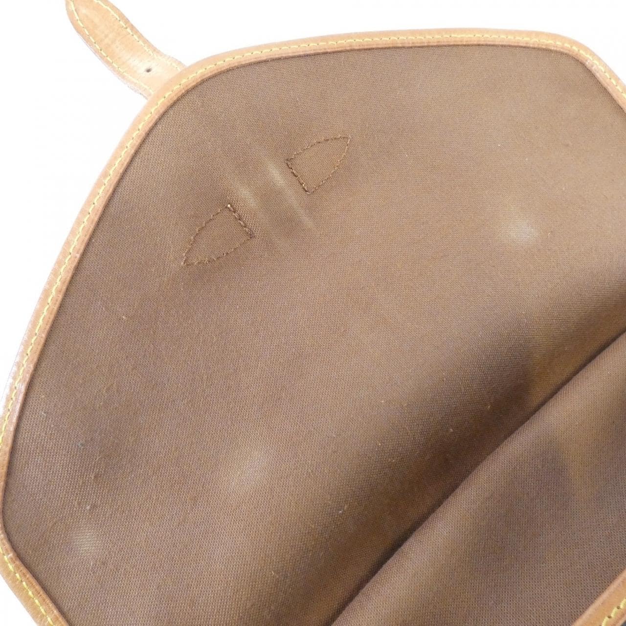 ルイヴィトン モノグラム ソミュール 30cm M42256 ショルダーバッグ