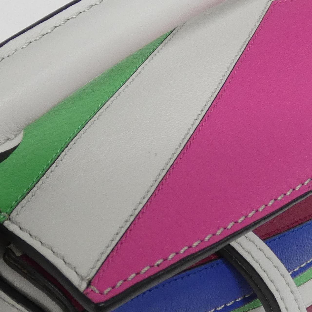 Loewe Puzzle Edge Zigzag Mini A510P88X03 Bag