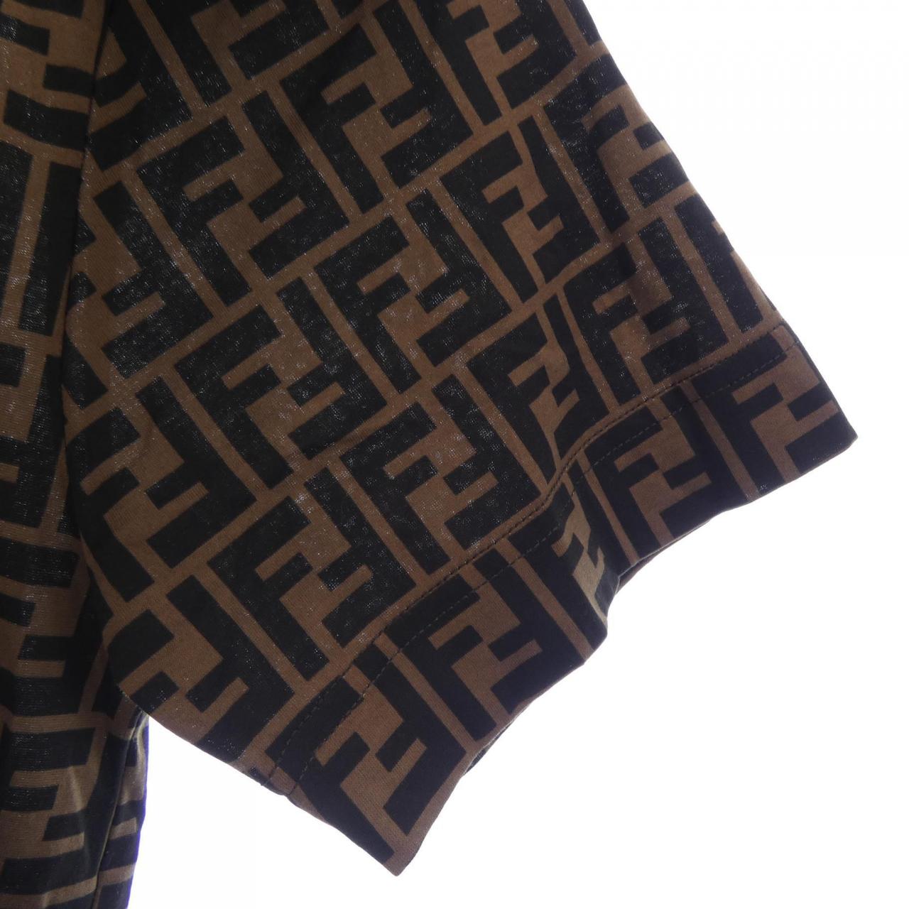 フェンディ FENDI FY0936 A6ZU Tシャツ