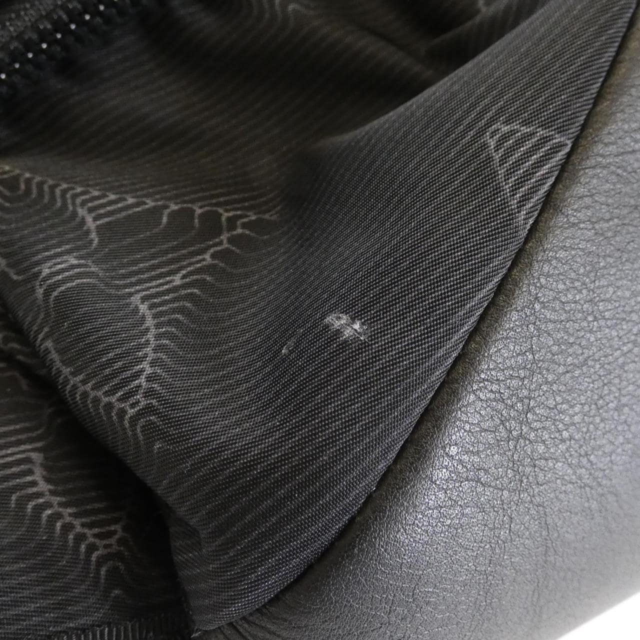 ルイヴィトン LOUIS VUITTON 2054 マウンテン バックパック M45603 リュックサック