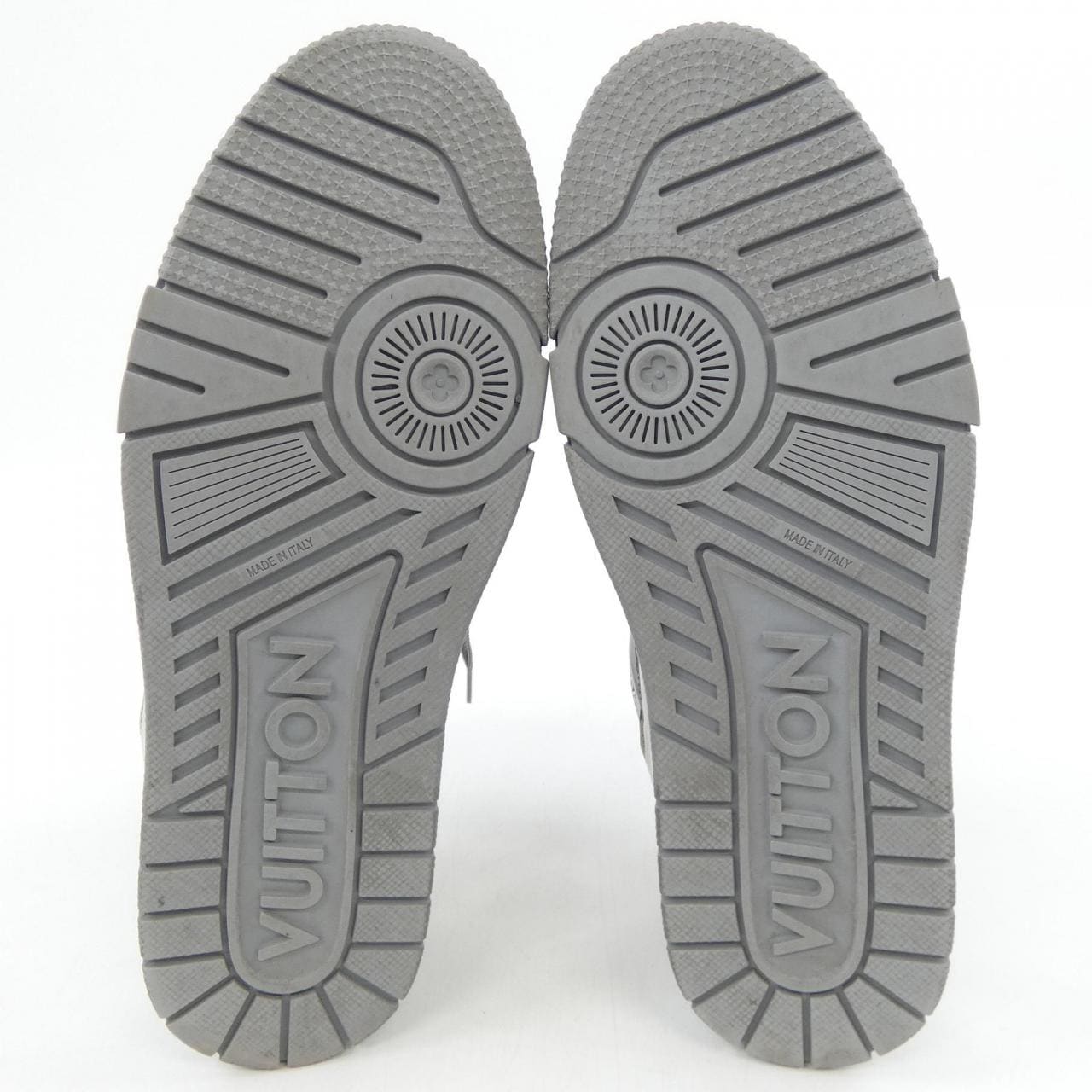 ルイヴィトン LOUIS VUITTON LVトレイナーライン スニーカー