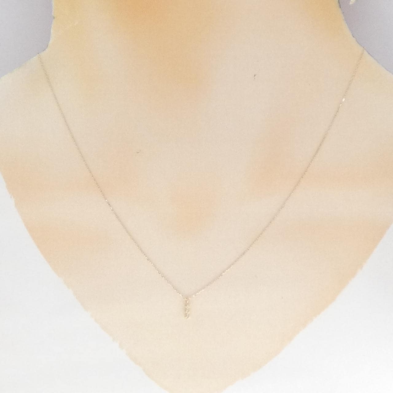 K10YG スリーストーン ダイヤモンド ネックレス 0.01CT