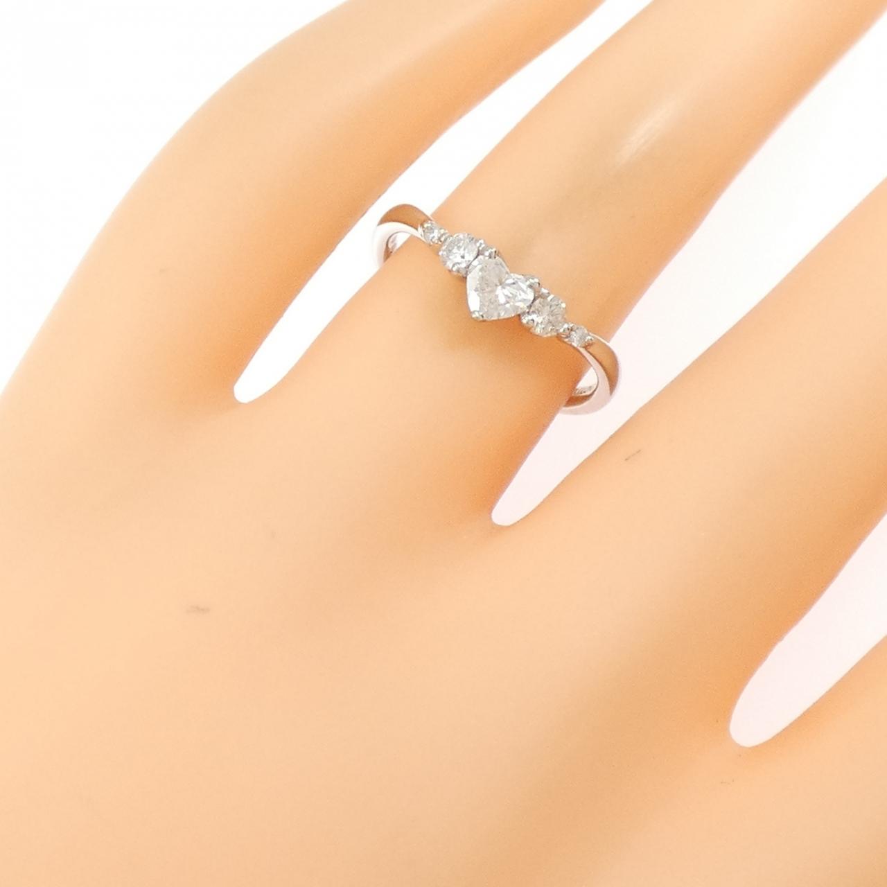 トリロジー ハート ダイヤモンド リング 0.40CT