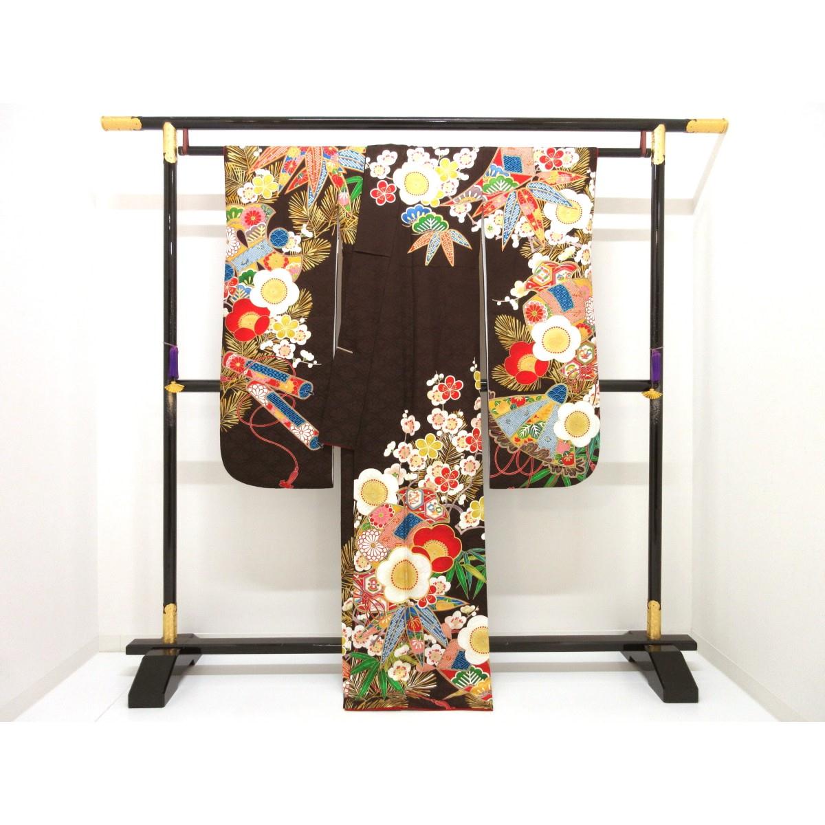 振袖　友禅金彩加工　刺繍入り
