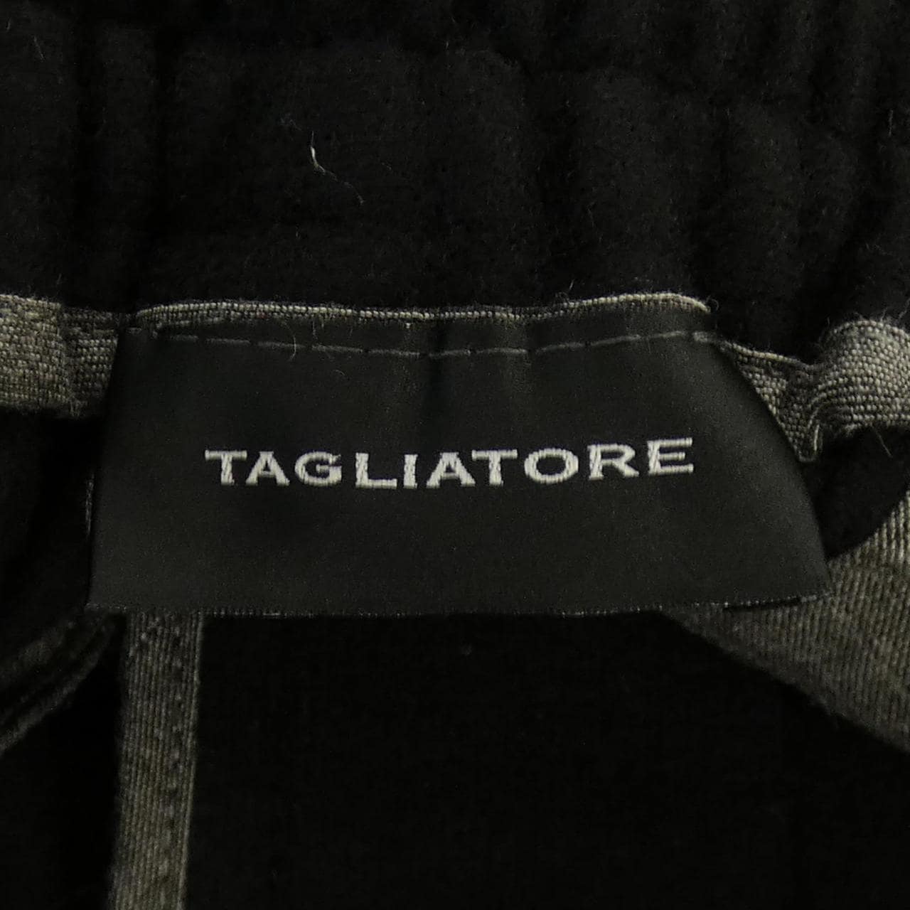 TAGLIATORE Pants