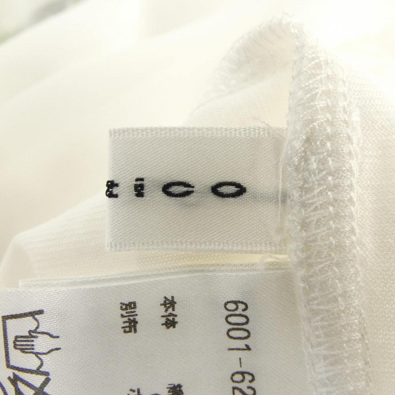 ミスティコ MISTICO Tシャツ