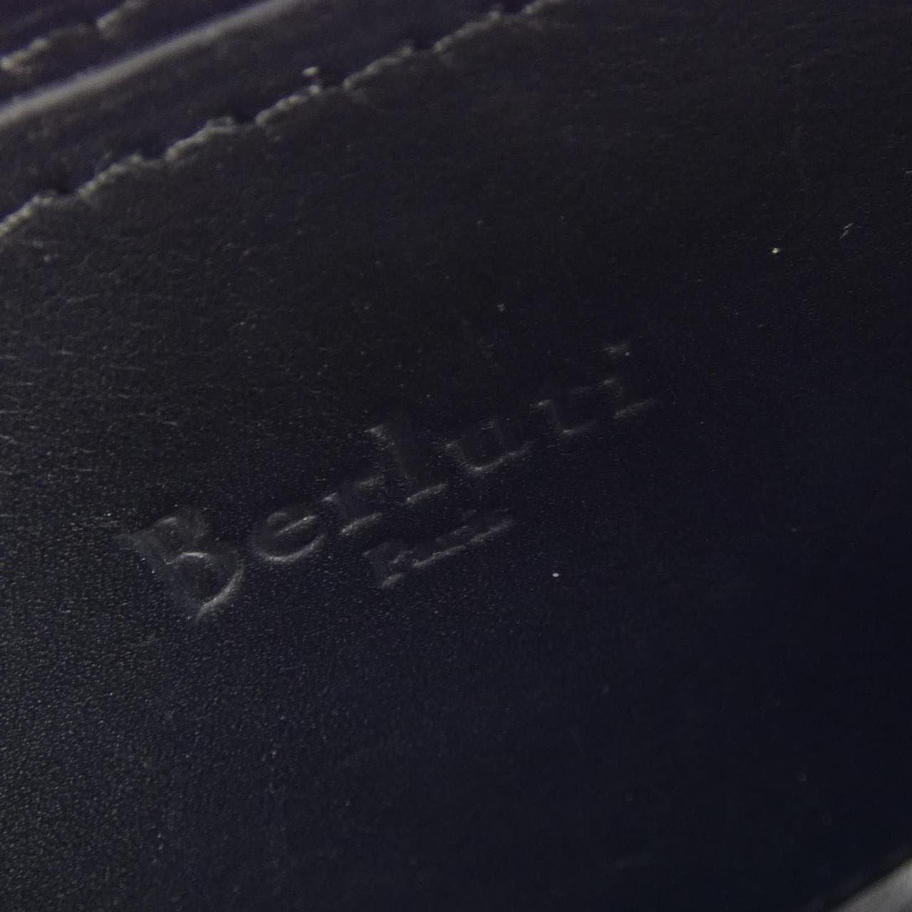 ベルルッティ Berluti ワパスクリットレザージップ付き COIN CASE