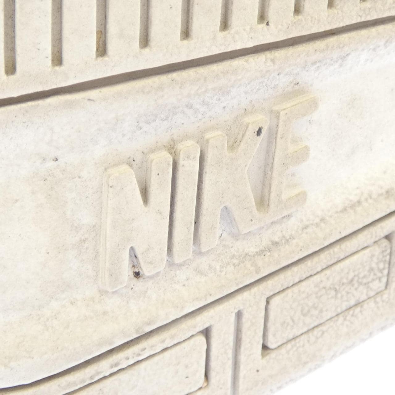 ナイキ NIKE 826667-001 スニーカー