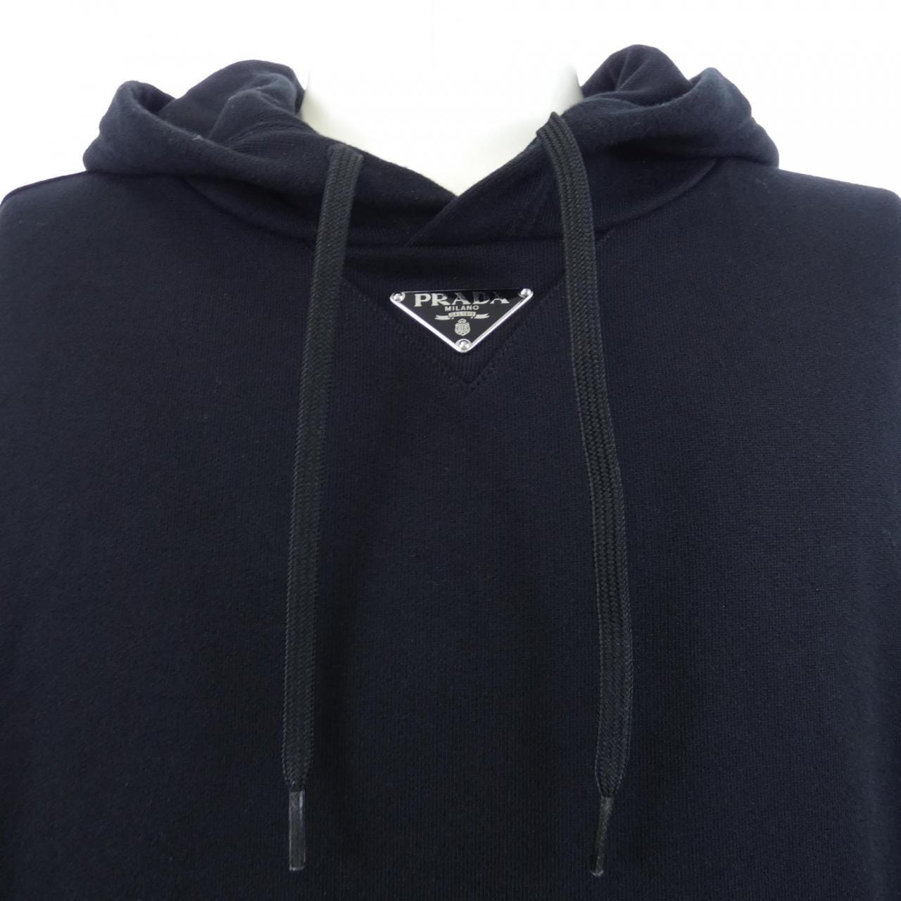 プラダ PRADA トライアングルロゴ UJL45B SOOO 11CC パーカー