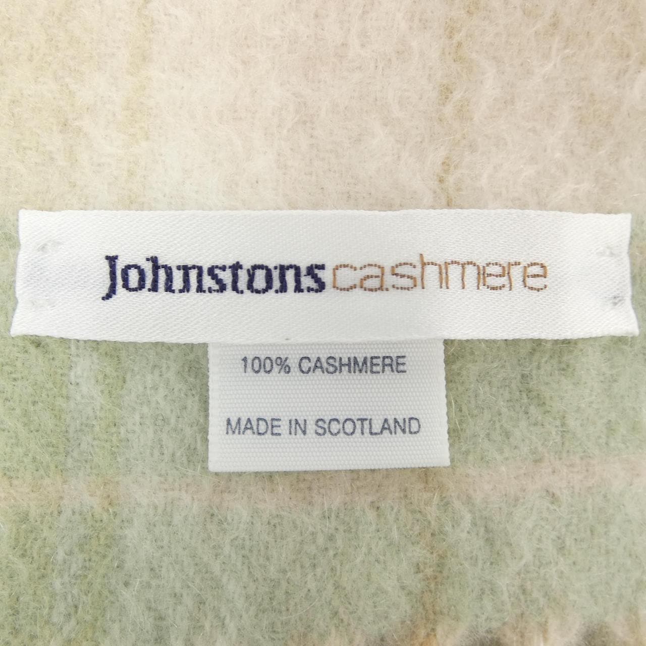 JOHNSTONS CASHMERE MUFFLER