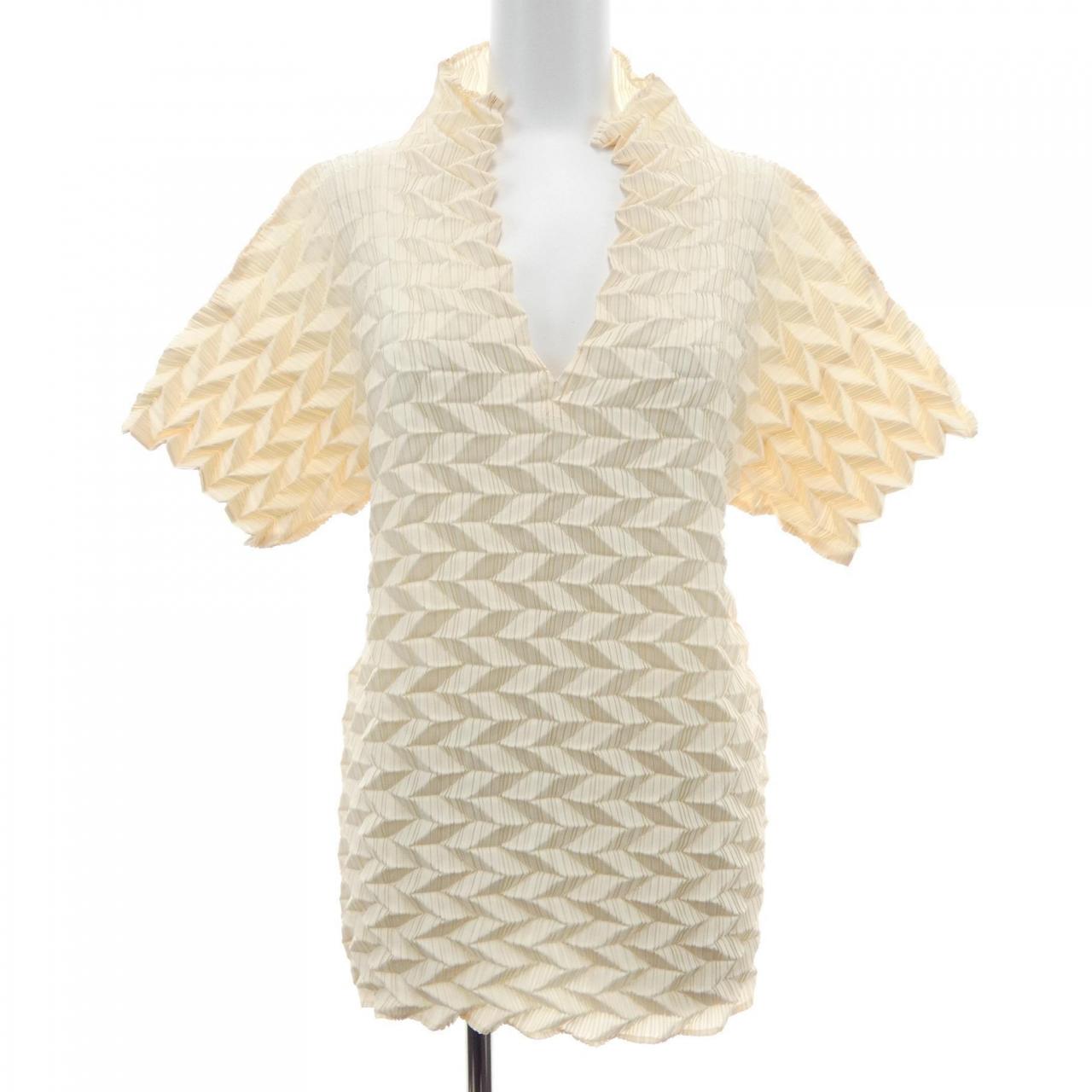 イッセイミヤケ ISSEY MIYAKE IM33FJ120 トップス