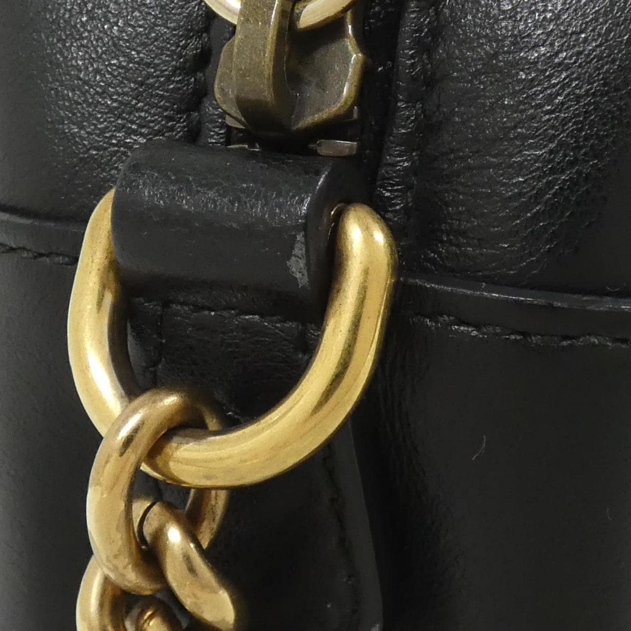 グッチ GG MARMONT 447632 DTD1T ショルダーバッグ