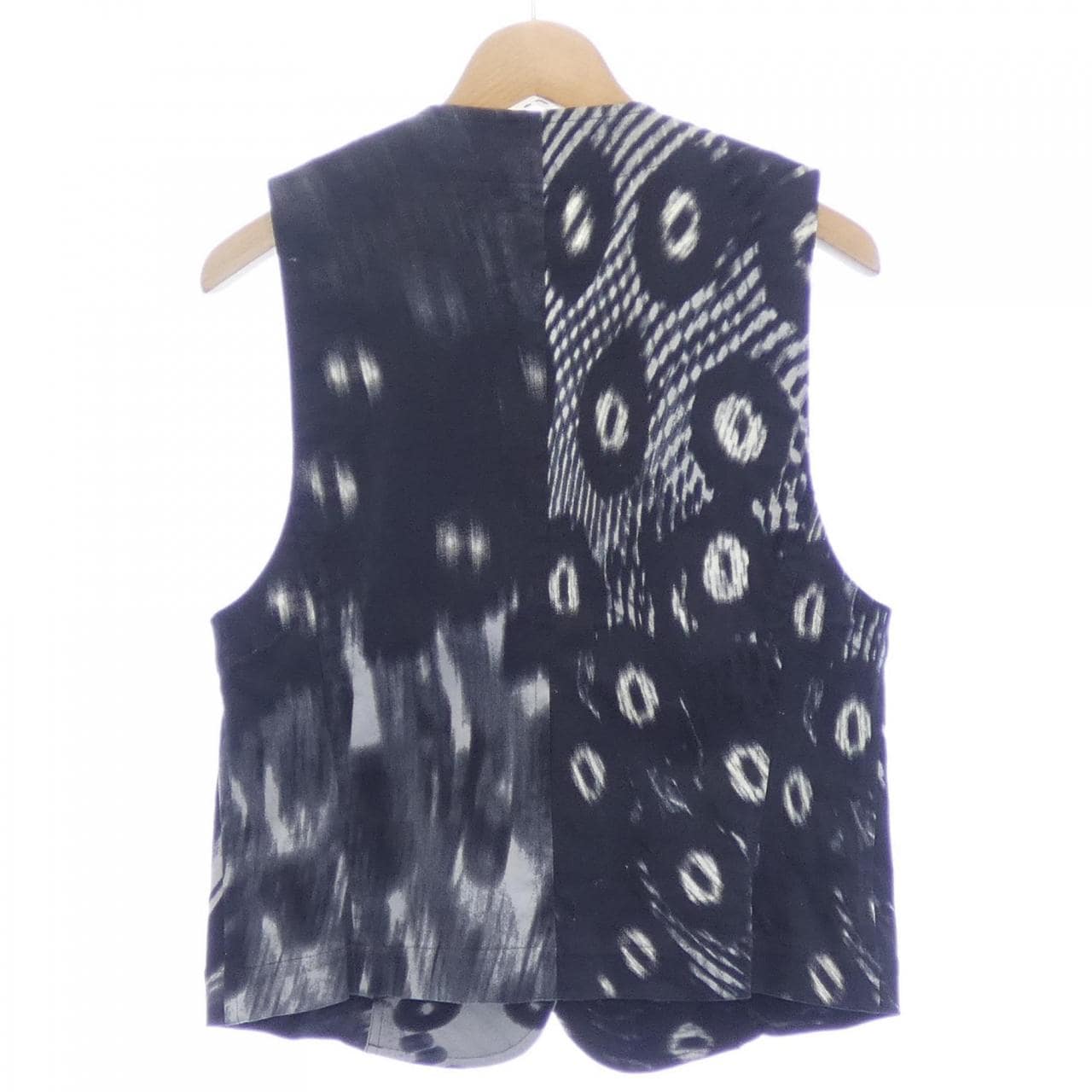 イッセイミヤケ ISSEY MIYAKE IM11FE004 ベスト