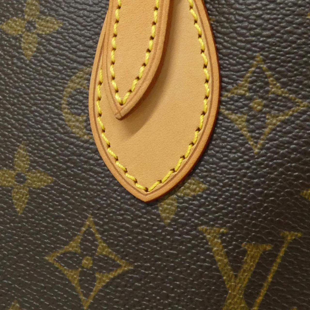 ルイヴィトン モノグラム プチ バケット M42238 ショルダーバッグ