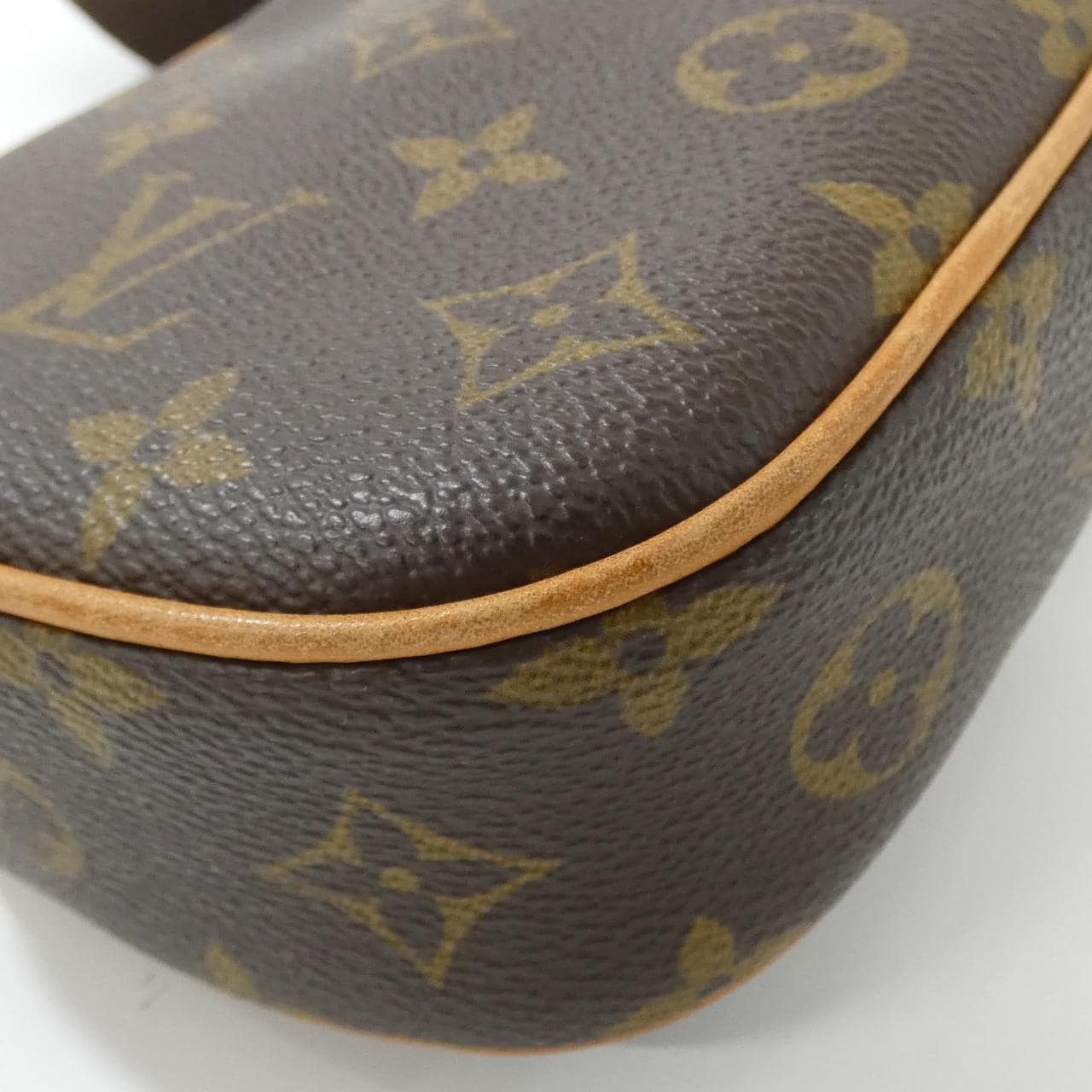 ルイヴィトン モノグラム ポシェット ガンジュ M51870 ショルダーバッグ