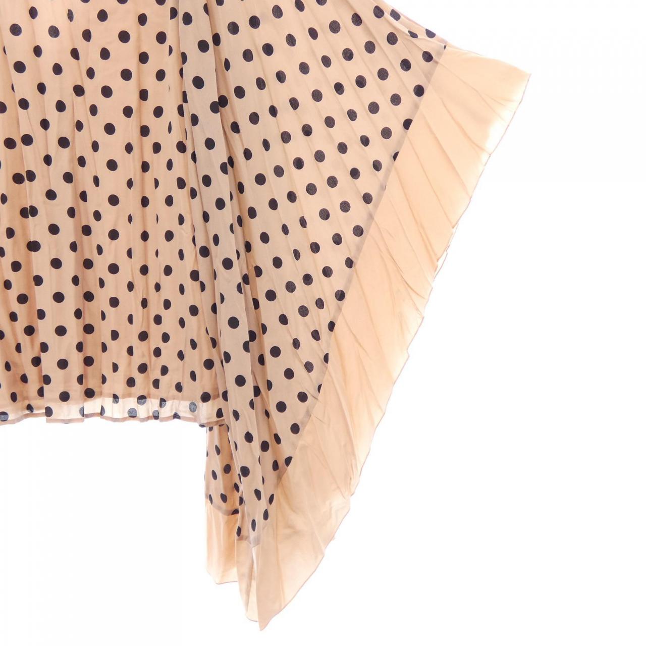 ザニューハウス THE NEWHOUSE トップス