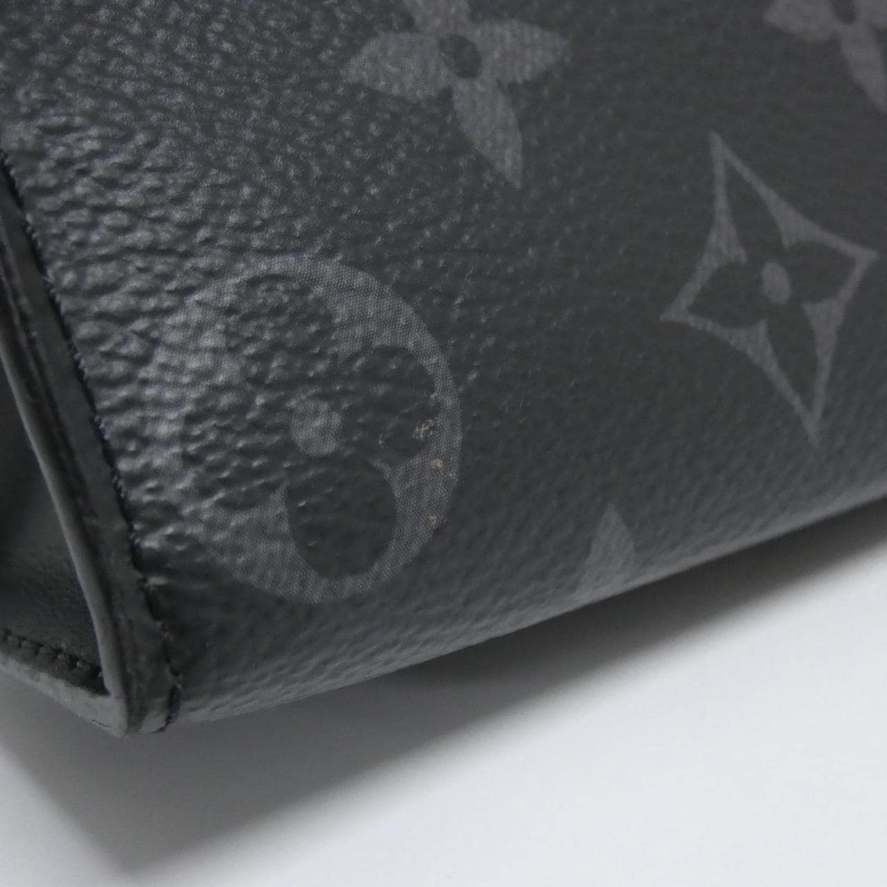 ルイヴィトン モノグラム エクリプス ポシェット ヴォワヤージュ MM M61692 バッグ