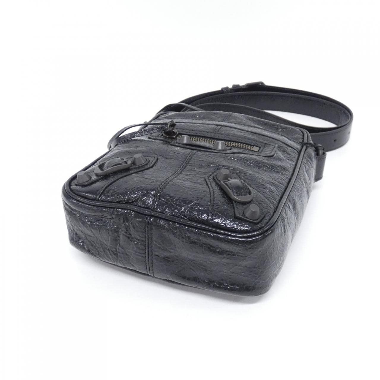 BALENCIAGA レザーバングル ブラック 箱、保存袋、ギャランティ有 コメ兵｜【新品】バレンシアガ ル シティ クロス ボディ バッグ 867710