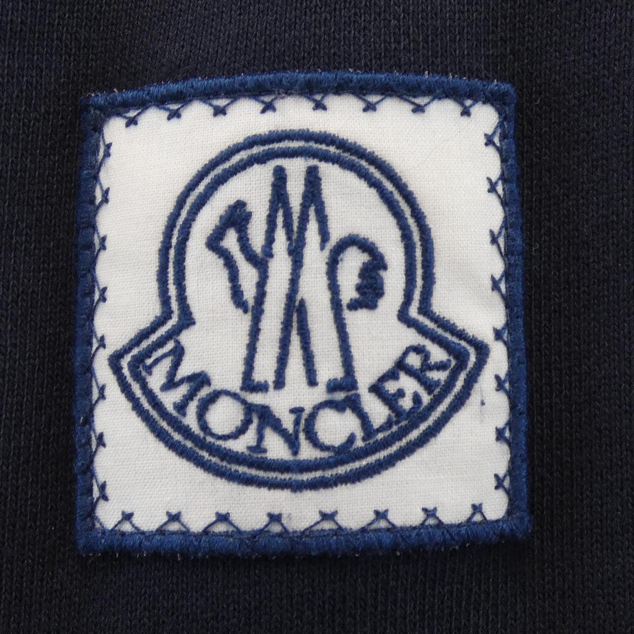 モンクレールガムブルー MONCLER GAMMEBLEU 23918407200 ダウンジャケット