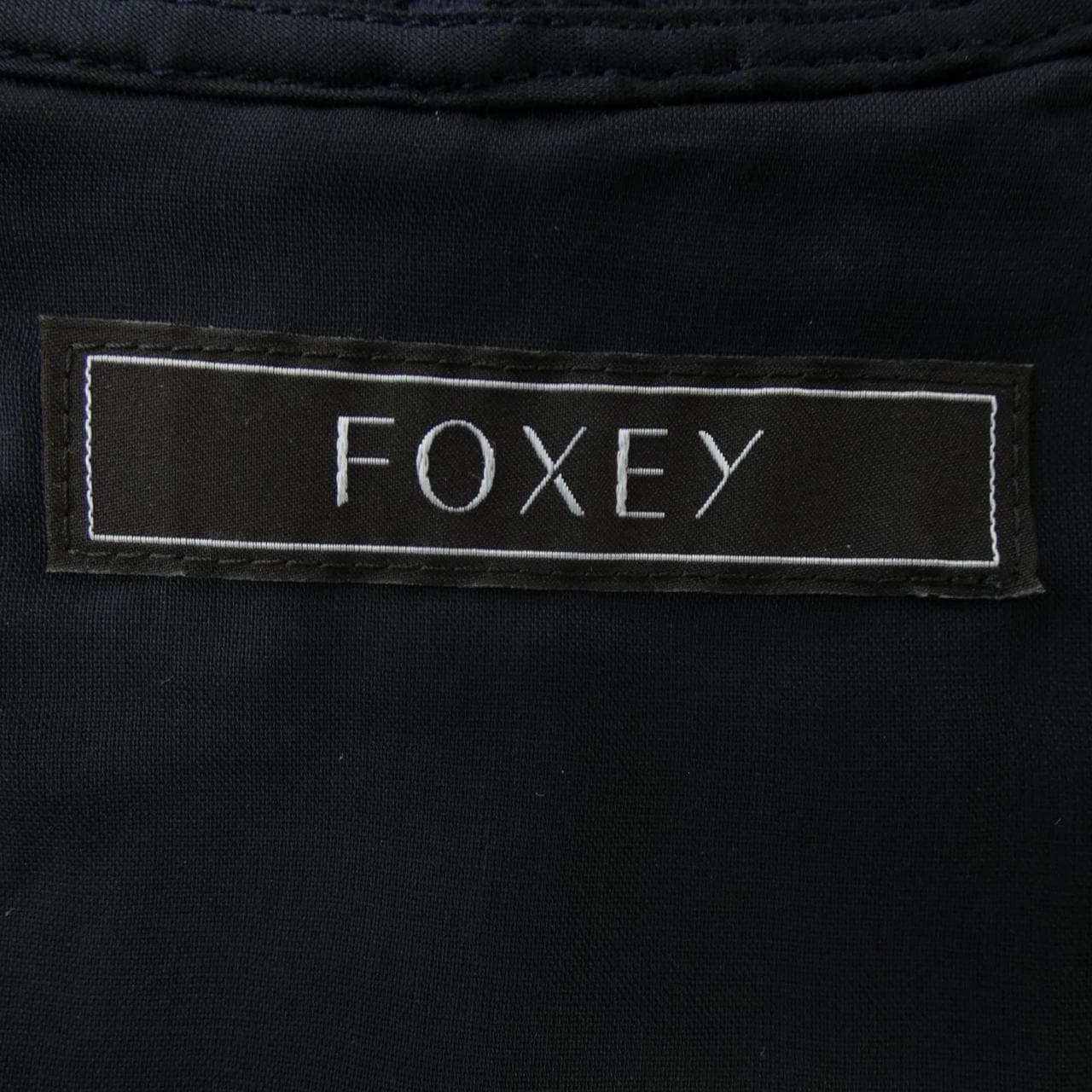 フォクシー FOXEY トップス