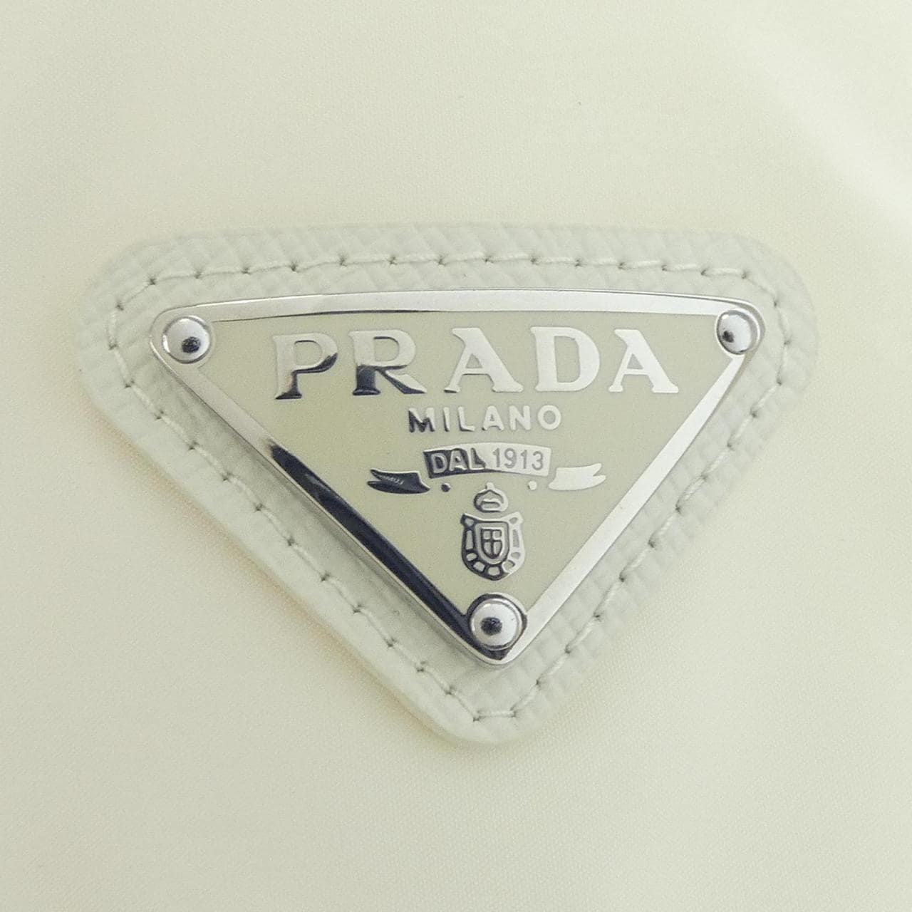 プラダ PRADA ダウンコート