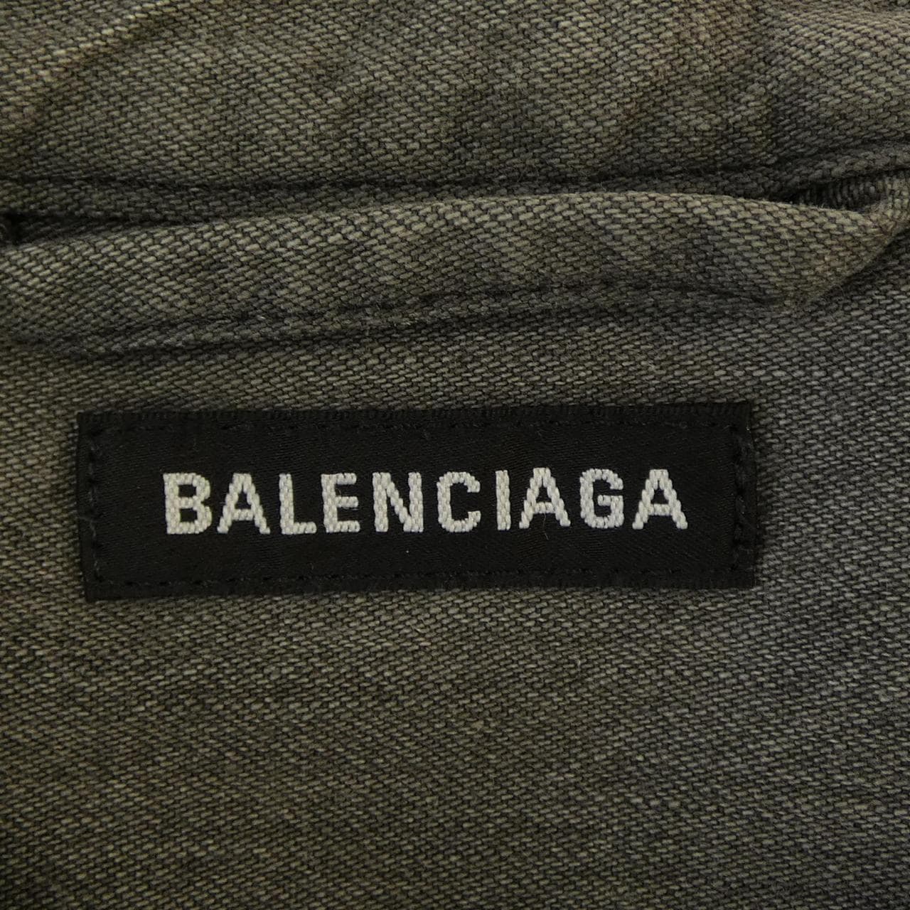 バレンシアガ BALENCIAGA 557357 TBP19 シャツ