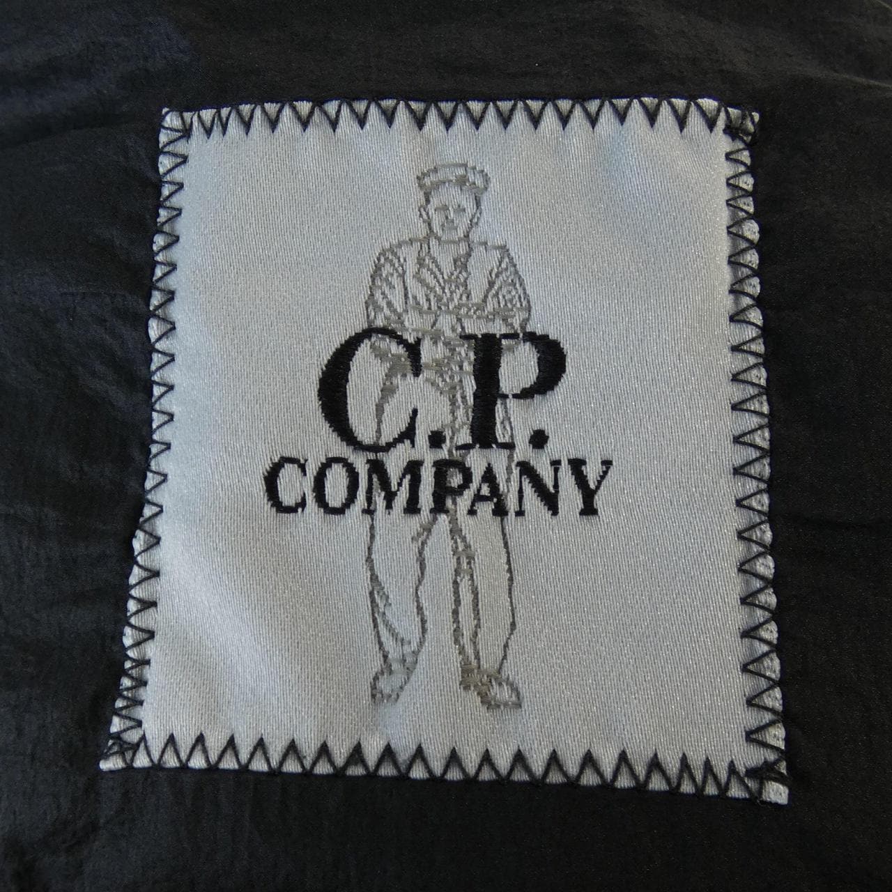 C.P COMPANY羽绒服