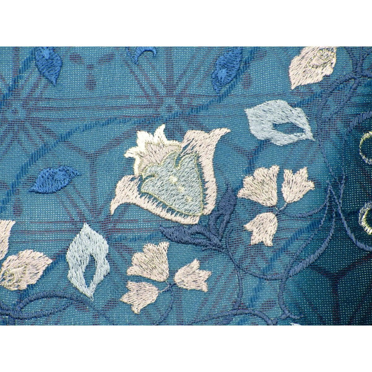 Obi Omoiya Embroidery