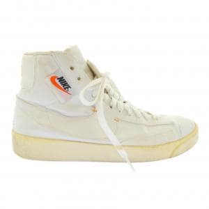 ナイキ NIKE BQ4022-102 スニーカー