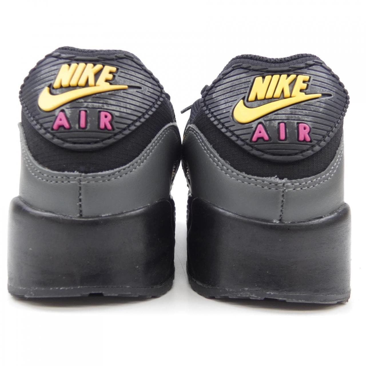 ナイキ NIKE スニーカー