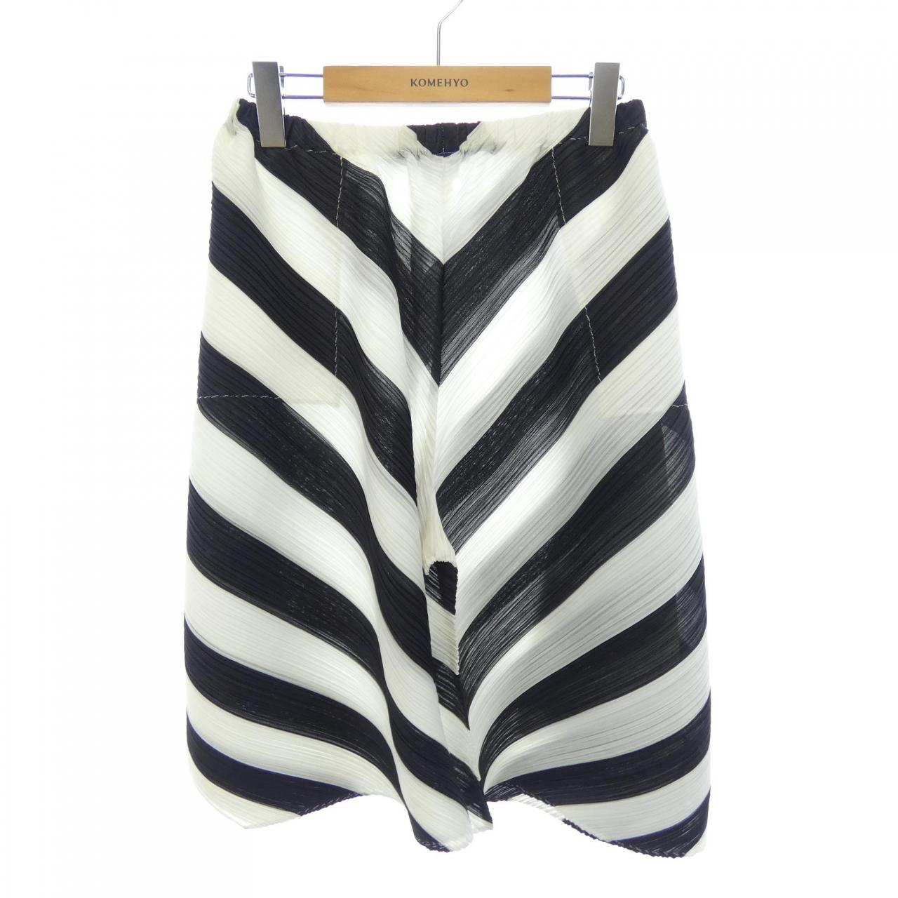 プリーツプリーズ PLEATS PLEASE 2015 ストライプ PP53-JF781 7570058 パンツ